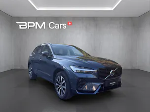 VOLVO XC60 B5 Benzin Mild Hybrid AWD Plus Dark Geartronic