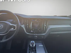 VOLVO XC60 B5 Benzin Mild Hybrid AWD Plus Dark Geartronic