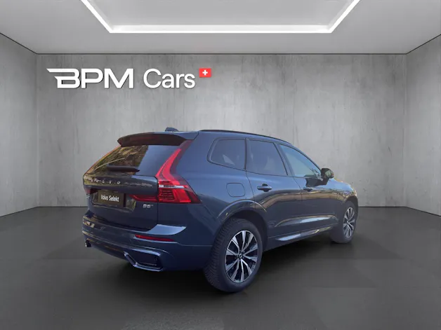 VOLVO XC60 B5 Benzin Mild Hybrid AWD Plus Dark Geartronic