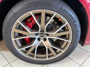 AUDI Q8 60 TFSI e quattro PHEV tiptronic