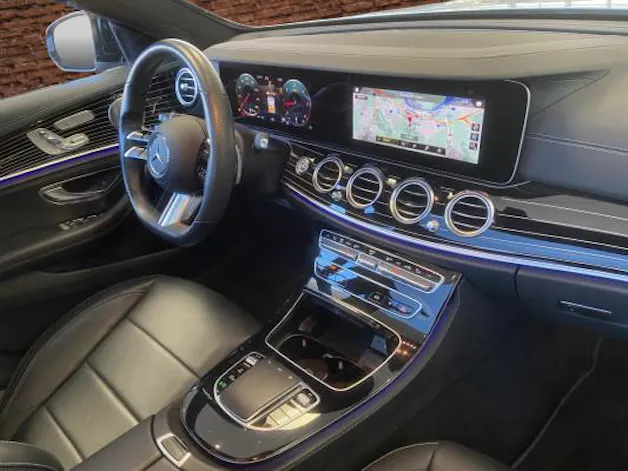 MERCEDES-BENZ E 220 d Swiss Star 4Matic