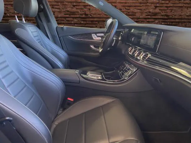 MERCEDES-BENZ E 220 d Swiss Star 4Matic