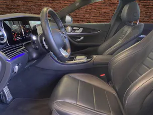 MERCEDES-BENZ E 220 d Swiss Star 4Matic