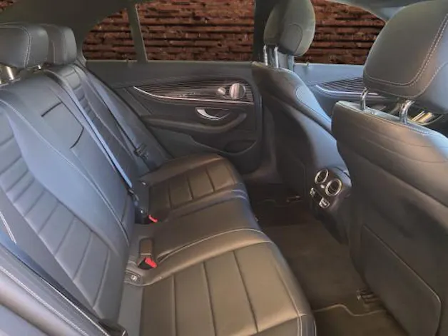 MERCEDES-BENZ E 220 d Swiss Star 4Matic