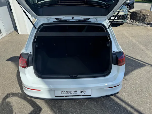 VW Golf 1.5 e TSI mHEV Basis DSG