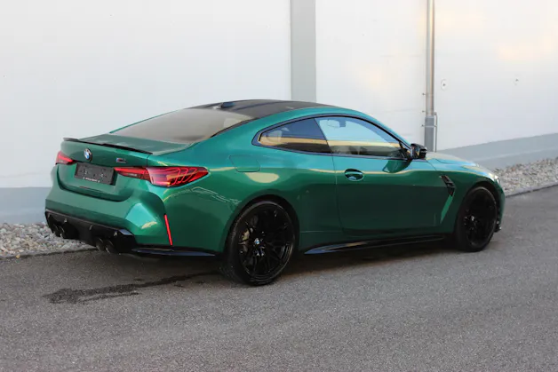 BMW M4 Coupé Competition M xDrive *ISLE OF MAN GRÜN METALLIC*