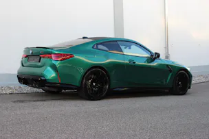 BMW M4 Coupé Competition M xDrive *ISLE OF MAN GRÜN METALLIC*