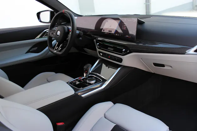 BMW M4 Coupé Competition M xDrive *ISLE OF MAN GRÜN METALLIC*
