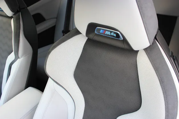 BMW M4 Coupé Competition M xDrive *ISLE OF MAN GRÜN METALLIC*