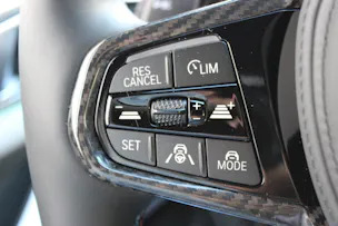 BMW M4 Coupé Competition M xDrive *ISLE OF MAN GRÜN METALLIC*