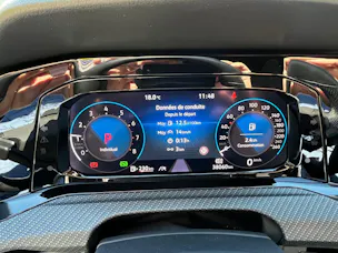 VW Golf 1.5 eTSI mHEV ACT R-Line DSG