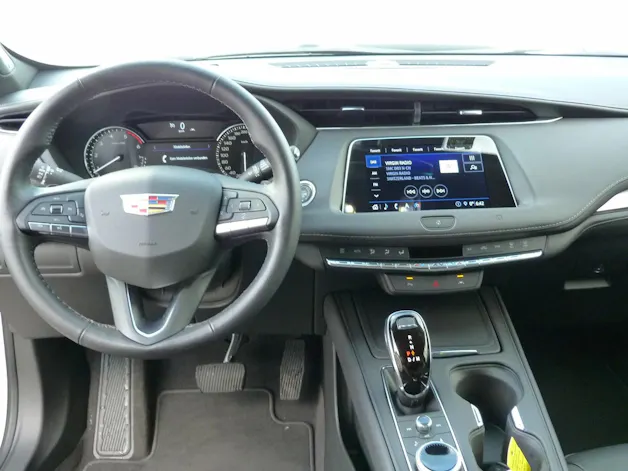 CADILLAC XT4 350D 2.0 Premium Luxury Automat