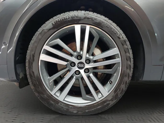 AUDI Q5 50 TFSI e PHEV Black Edition quattro S-tronic
