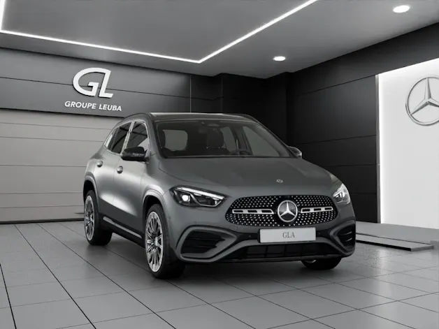 MERCEDES-BENZ GLA 200 Night Star 7G-DCT