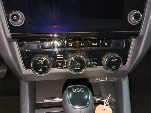 SKODA Octavia Combi 1.5 TSI Soleil DSG