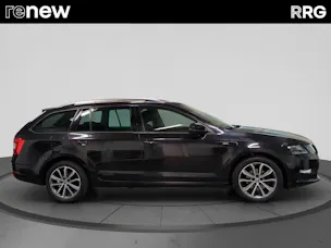 SKODA Octavia Combi 1.5 TSI Soleil DSG