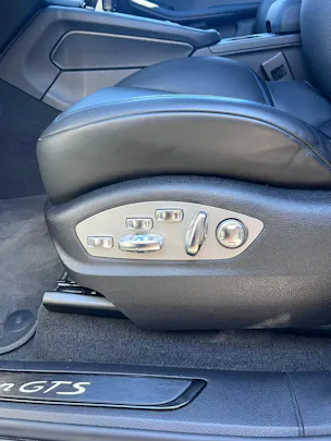 PORSCHE Macan GTS PDK