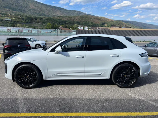 PORSCHE Macan GTS PDK
