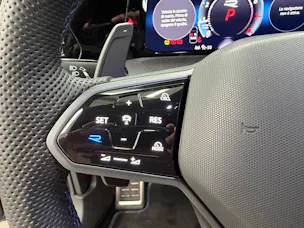 VW Golf 2.0 TSI R DSG 4 Motion
