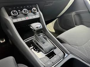 SKODA Karoq 2.0TSI SportL.4x4
