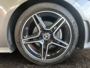 MERCEDES-BENZ A 180 Night Star AMG Line
