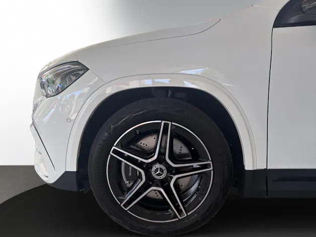 MERCEDES-BENZ GLA 250 4Matic 8G-DCT Swiss Star