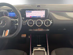 MERCEDES-BENZ GLA 250 4Matic 8G-DCT Swiss Star