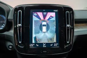 VOLVO XC40 1.5 T5 PiH R-Design / CH-Fahrzeug / Panorama / 360°Kamera /
