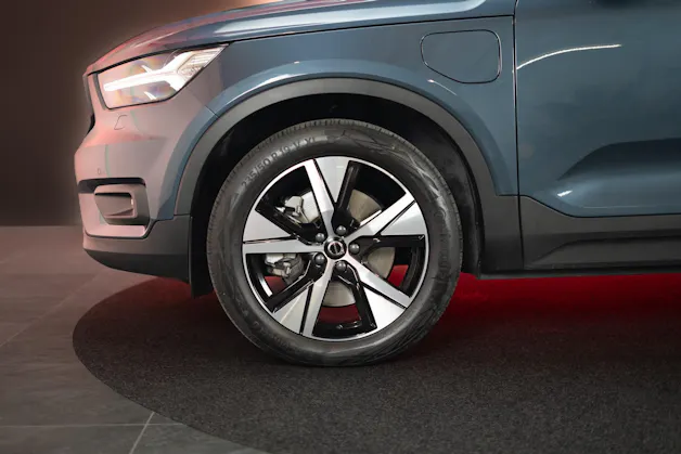 VOLVO XC40 1.5 T5 PiH R-Design / CH-Fahrzeug / Panorama / 360°Kamera /