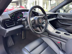 PORSCHE Taycan 4S Cross Turismo