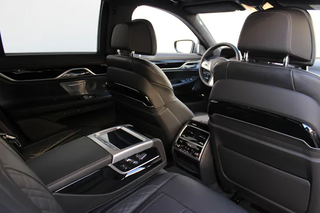 BMW 750i xDrive M Sport *BOWERS & WILKINS*
