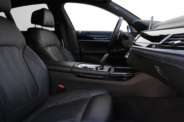 BMW 750i xDrive M Sport *BOWERS & WILKINS*