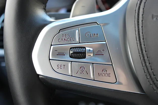 BMW 750i xDrive M Sport *BOWERS & WILKINS*