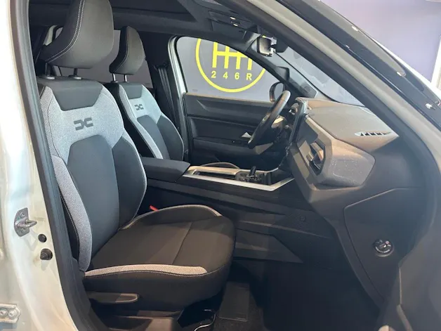 DACIA Bigster TCe Hybrid 150 48V Journey 4x4
