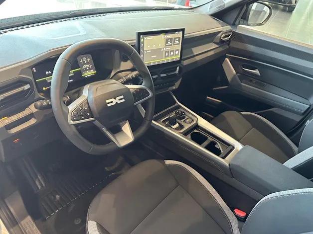 DACIA Bigster TCe Hybrid 150 48V Journey 4x4