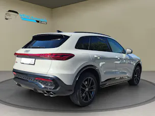 AUDI SQ5 TFSI quattro S-tronic