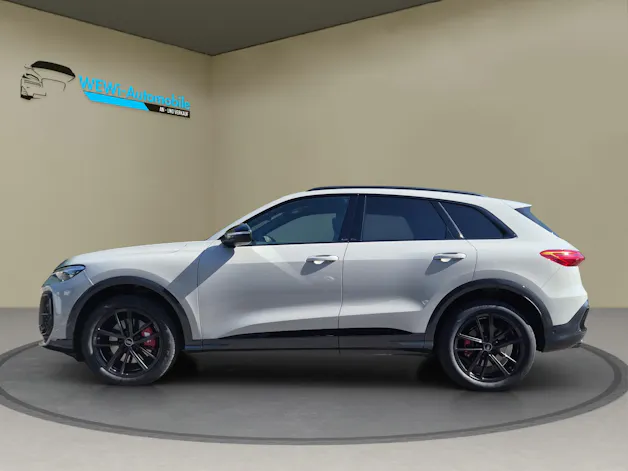 AUDI SQ5 TFSI quattro S-tronic