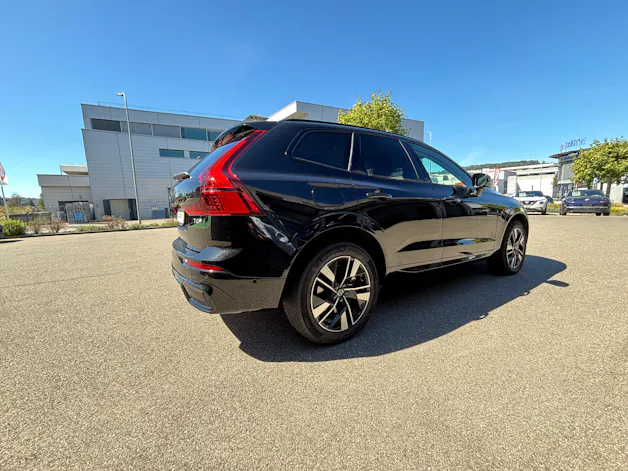 VOLVO XC60 T6 eAWD PluginHybrid Plus Dark Geartronic