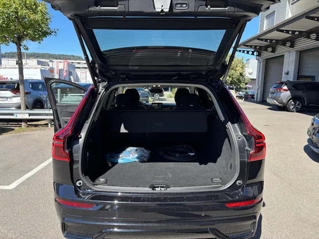 VOLVO XC60 T6 eAWD PluginHybrid Plus Dark Geartronic