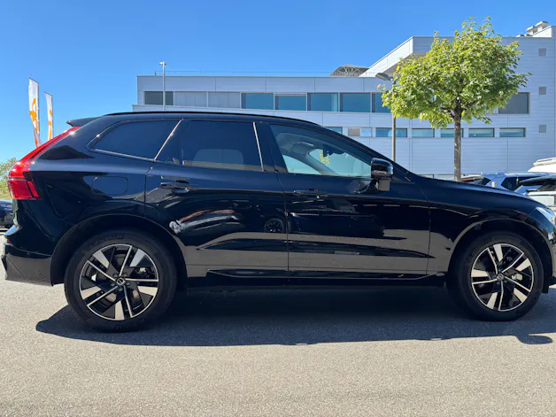 VOLVO XC60 T6 eAWD PluginHybrid Plus Dark Geartronic