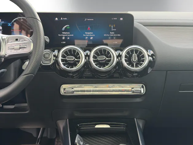 MERCEDES-BENZ EQA 350 4M Swiss Star AMG