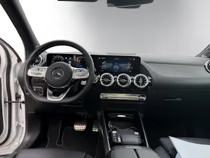 MERCEDES-BENZ EQA 350 4M Swiss Star AMG