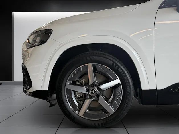 MERCEDES-BENZ GLB 200 8G-Tronic