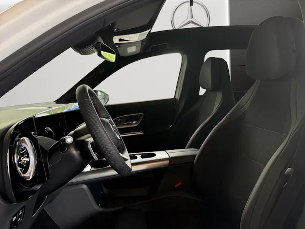 MERCEDES-BENZ GLB 200 8G-Tronic