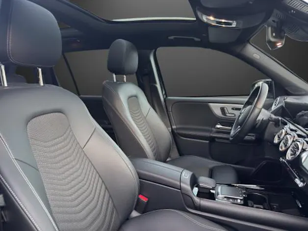 MERCEDES-BENZ GLB 200 Style 4M
