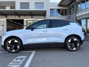 VOLVO EX30 E60 69kWh Twin Ultra