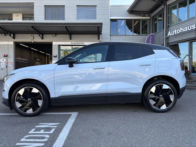 VOLVO EX30 E60 69kWh Twin Ultra
