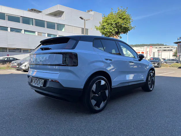VOLVO EX30 E60 69kWh Twin Ultra