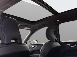 VOLVO XC60 B5 Benzin Mild Hybrid AWD Ultra Dark Geartronic