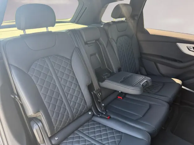 AUDI Q7 SUV TFSI e quattro 290 kW S line tiptronic